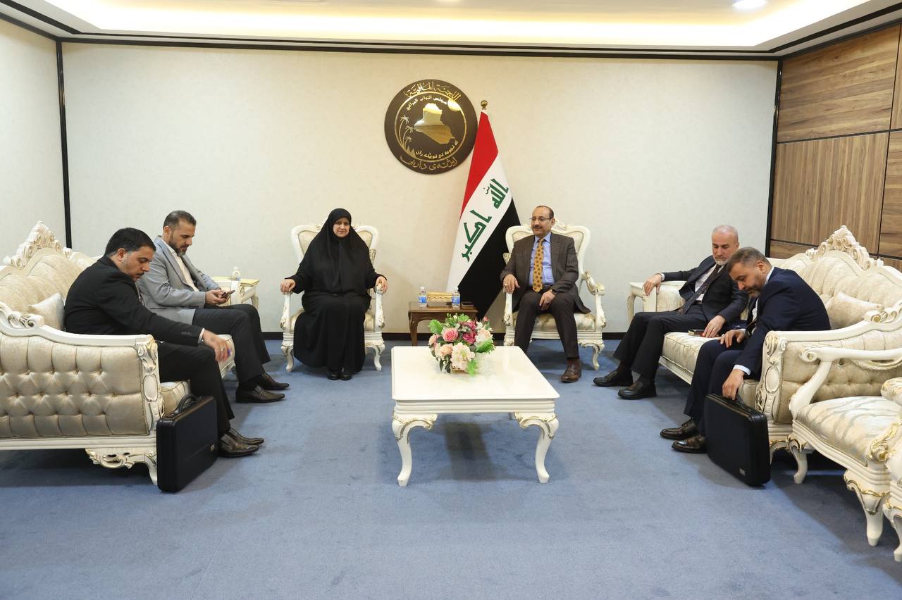 اللجنة المالية تبحث مع وزارة الاتصالات تعظيم إلايرادات لدعم خزينة الدولة اللجنة المالية تبحث مع وزارة الاتصالات تعظيم إلايرادات لدعم خزينة الدولة