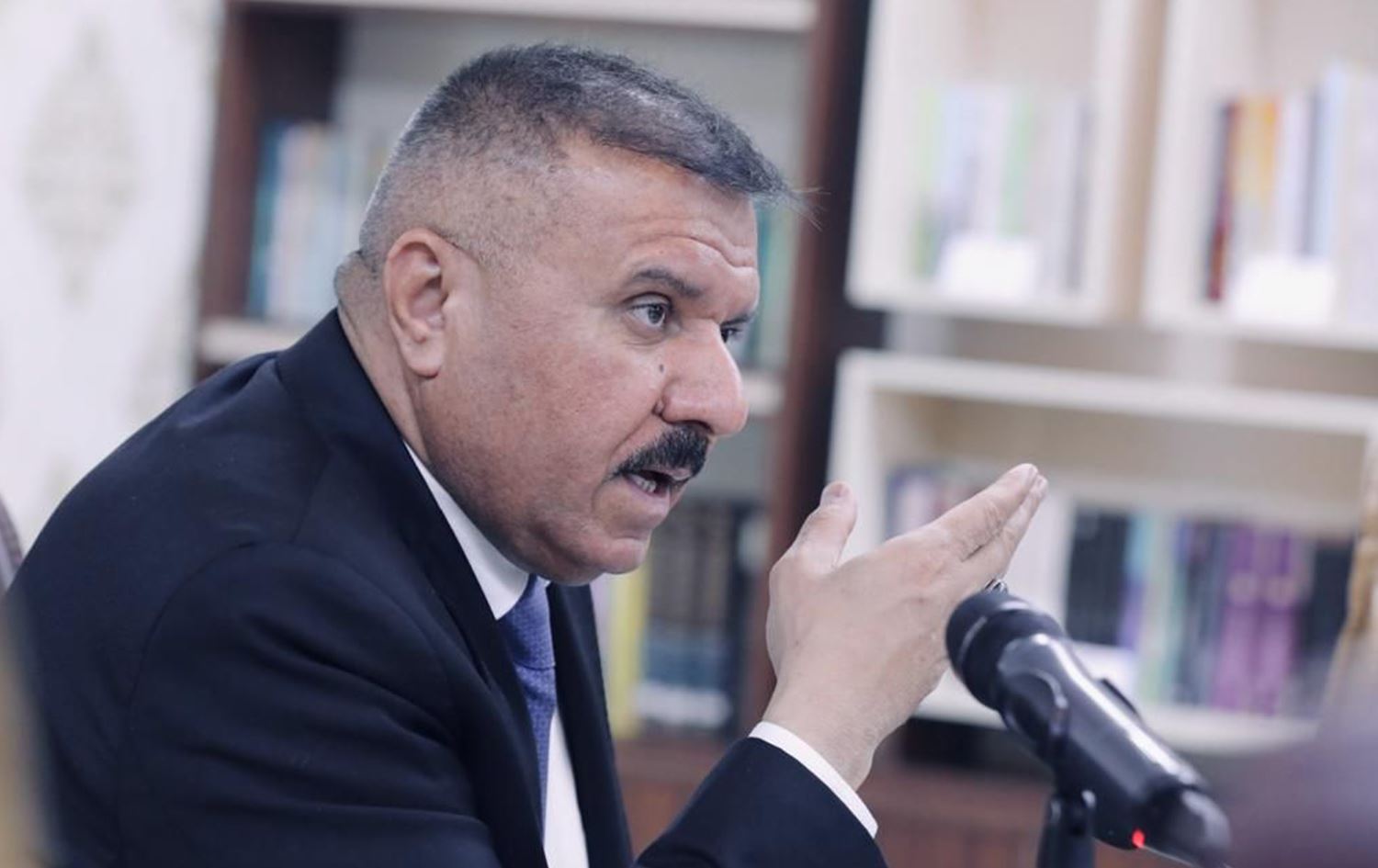 الشمري: إعدام 100 تاجر مخدرات خلال العام الحالي وتعديل قانون المخدرات يتضمن تشديد العقوبات الشمري: إعدام 100 تاجر مخدرات خلال العام الحالي وتعديل قانون المخدرات يتضمن تشديد العقوبات