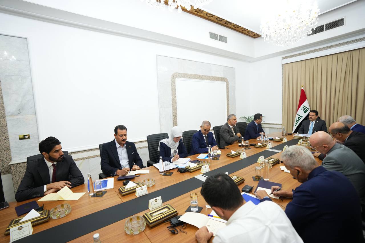 رئيس الوزراء يصدر  يوجه للوزارات حول ميناء الفاو