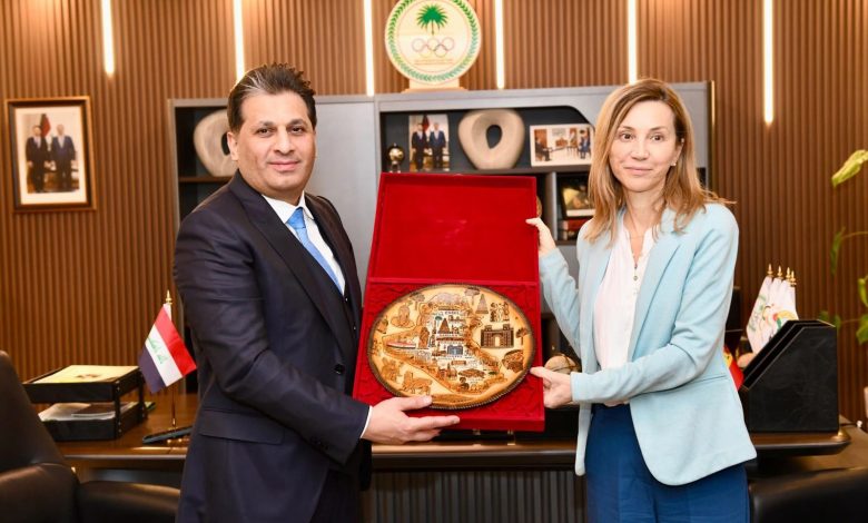 لتعزيز التعاون الرياضي بين البلدين.. السفيرة الإسبانية تزور اللجنة الأولمبية وتؤكد دعم الرياضة العراقية