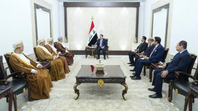 السوداني يبحث مع وزير النقل العُماني تعزيز التعاون في الاتصالات والموانئ