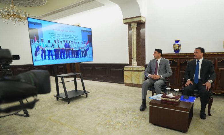 رئيس الوزراء يشيد بالتعاون بين القطاعين العام والخاص في إنجاز المدارس