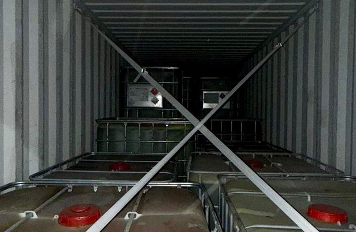 اكتشاف مواد خطرة في شحنة منظفات مزيفة بميناء أم قصر الشمالي