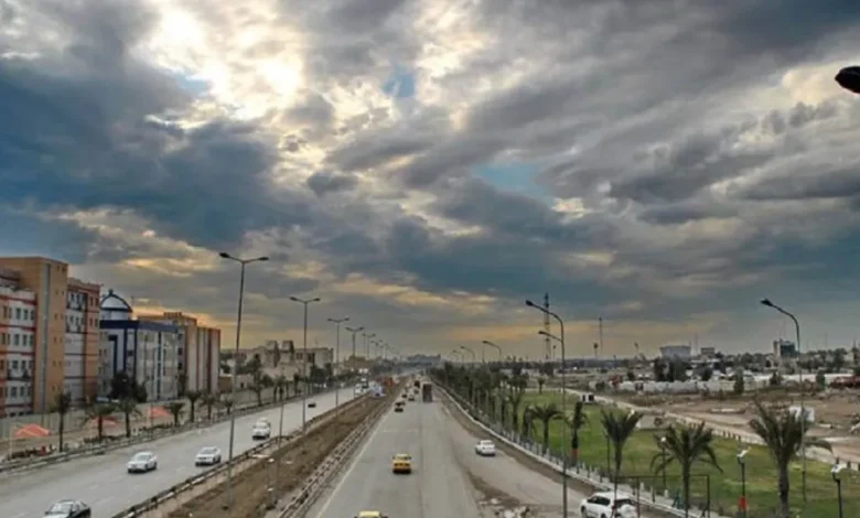 الأَقْمَارُ الِاصْطِنَاعِيَّةُ: العِرَاقُ تَحْتَ تَأْثِيرِ مُرْتَفَعٍ جَوِّيٍّ وَأَجْوَاءٌ مُسْتَقِرَّةٌ مَعَ اقْتِرَابِ سُحُبٍ ضَعِيفَةٍ شِمَالًا